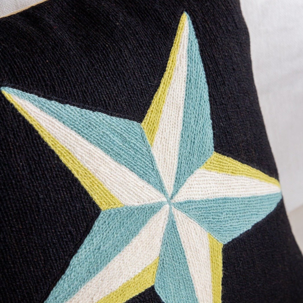 tara black pillow - 1